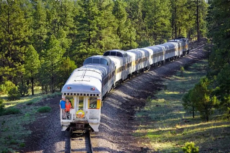 grand-canyon-railway